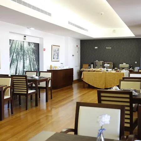 Montebelo Palácio Dos Melos Historic Viseu