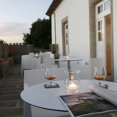 Montebelo Palacio Dos Melos Historic Otel Viseu